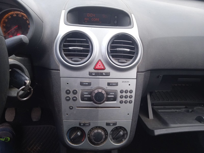 opel corsa d (s07) del año 2013