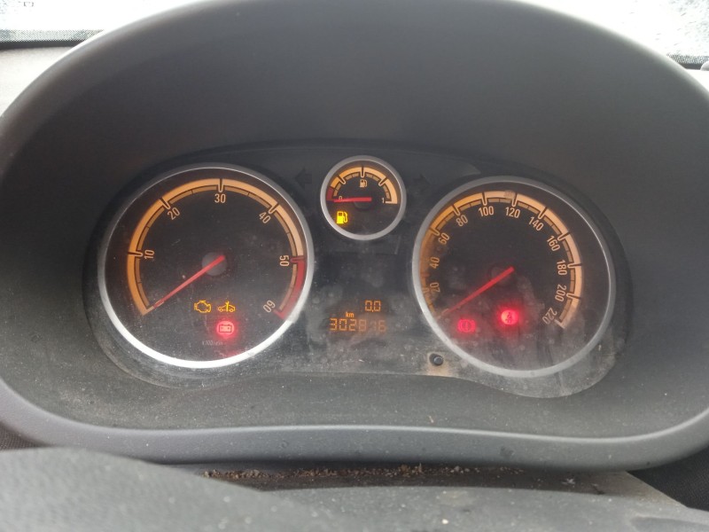 opel corsa d (s07) del año 2013