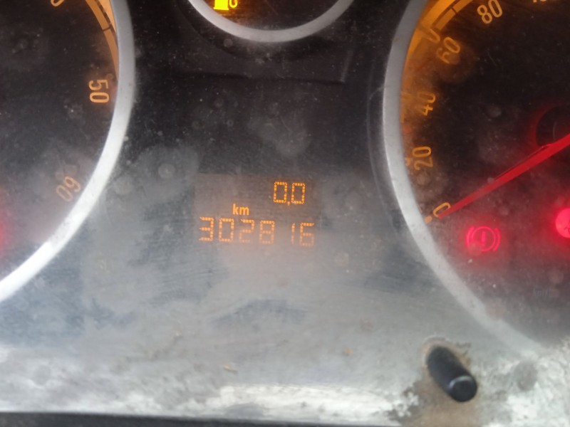 opel corsa d (s07) del año 2013