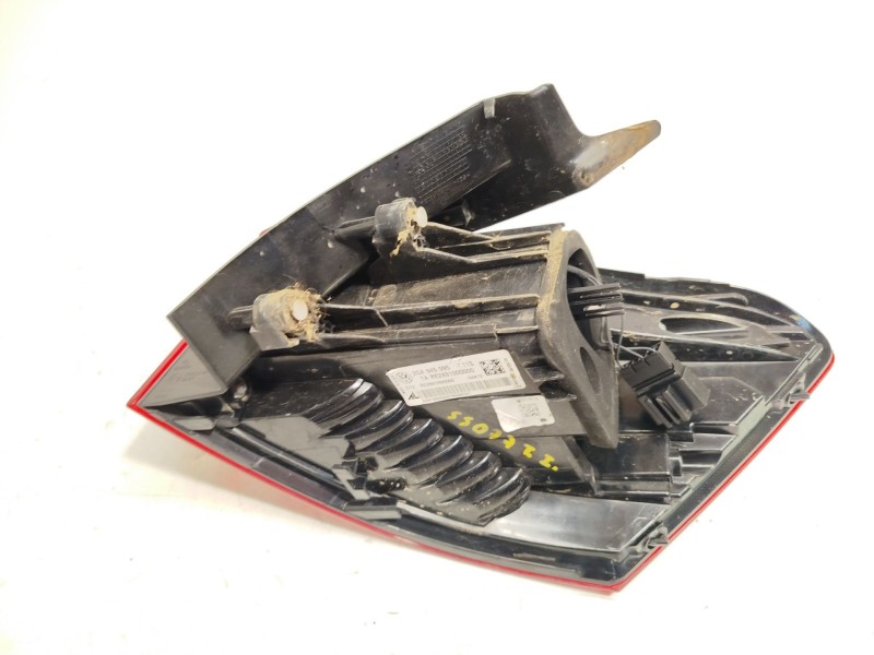 Recambio de piloto trasero izquierdo para volkswagen t-roc (a11, d11) 2.0 tdi referencia OEM IAM 2GA945095  