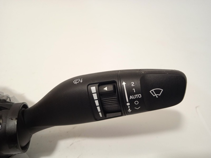 Recambio de mando intermitentes para hyundai ioniq (ae) 1.6 gdi hybrid referencia OEM IAM 93404G2812  