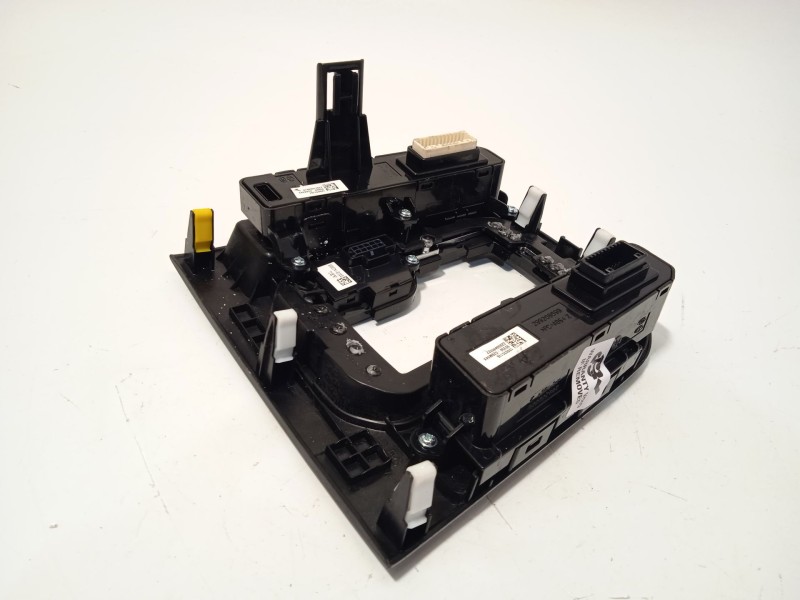 Recambio de mando multifuncion para hyundai ioniq (ae) 1.6 gdi hybrid referencia OEM IAM 93600G2AK04X 93350G2BM04X 