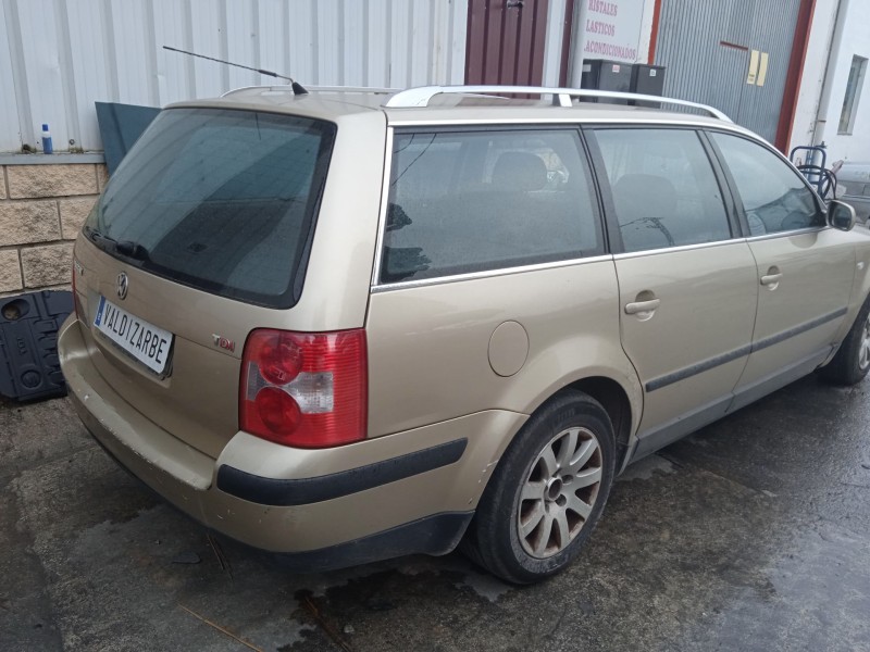volkswagen passat b5.5 variant (3b6) del año 2001