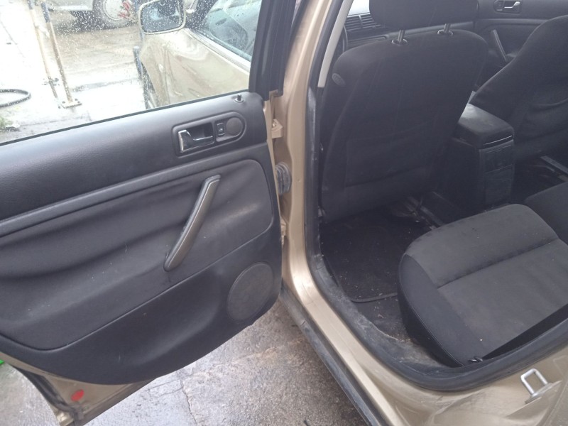 volkswagen passat b5.5 variant (3b6) del año 2001