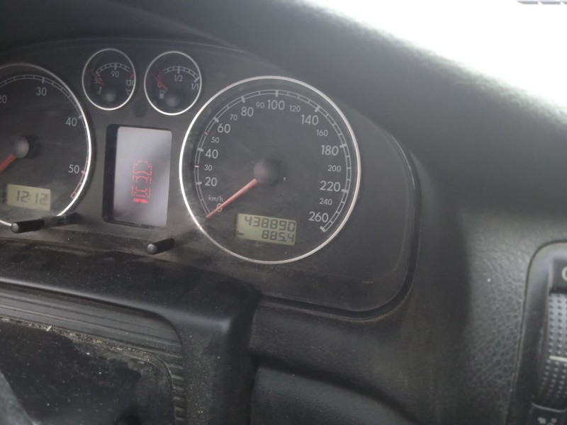 volkswagen passat b5.5 variant (3b6) del año 2001