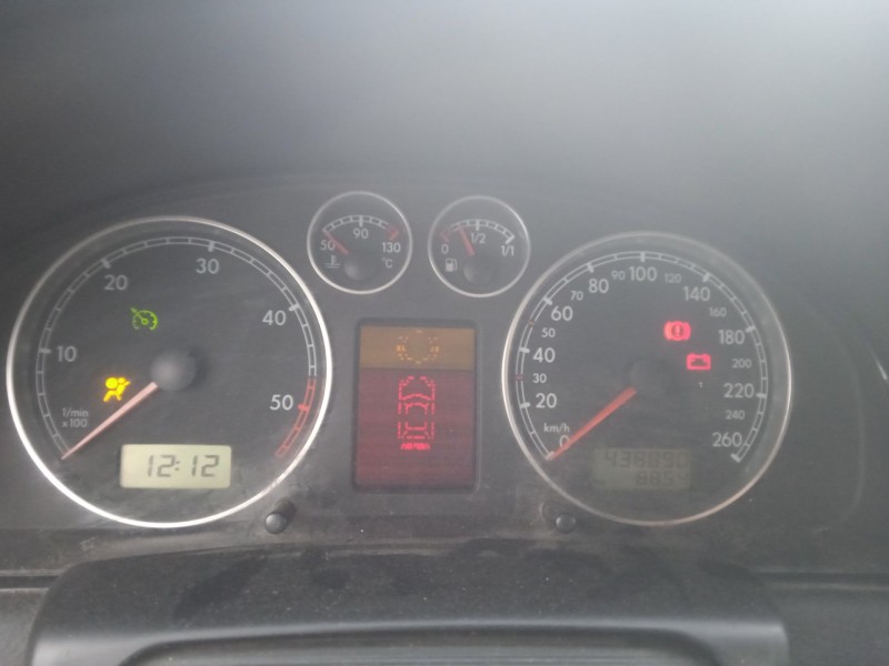 volkswagen passat b5.5 variant (3b6) del año 2001