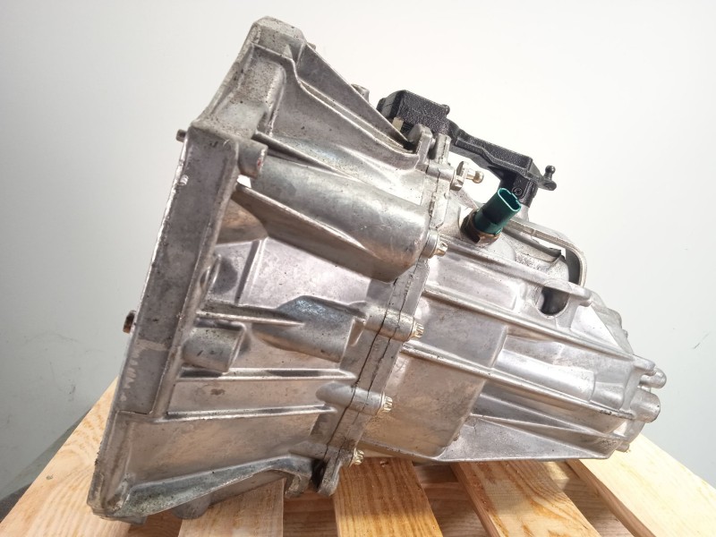 Recambio de caja cambios para renault megane iv sedán 1.5 dci 110 referencia OEM IAM TL4086 320107447R 