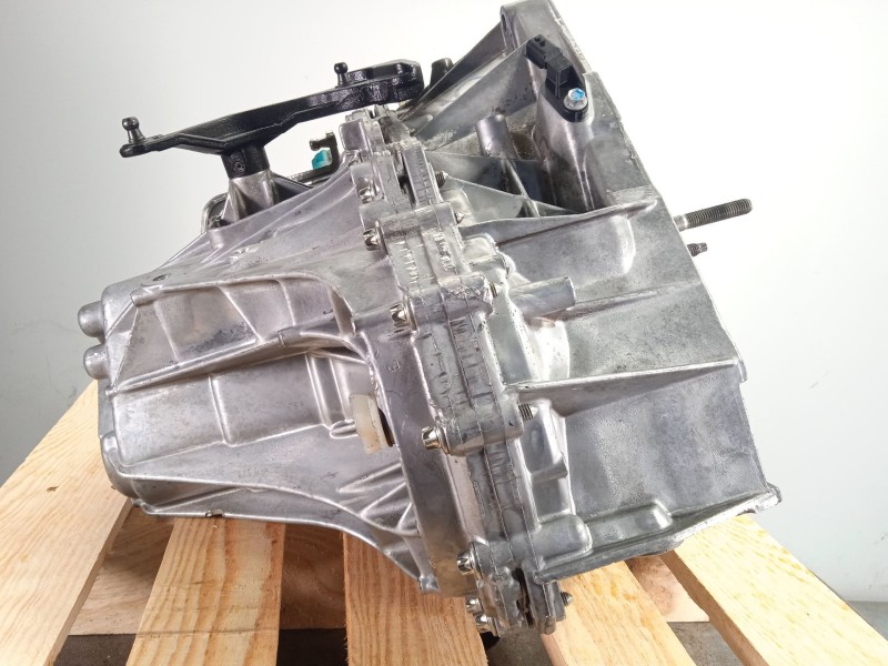 Recambio de caja cambios para renault megane iv sedán 1.5 dci 110 referencia OEM IAM TL4086 320107447R 