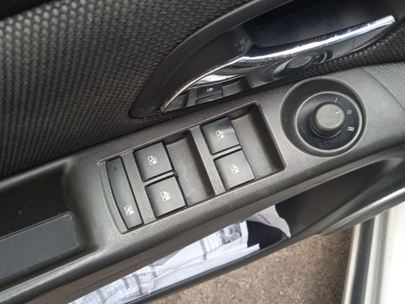 chevrolet cruze hatchback (j305) del año 2013