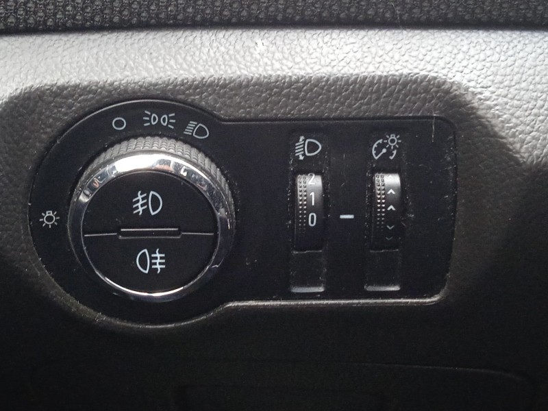 chevrolet cruze hatchback (j305) del año 2013