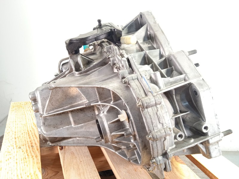 Recambio de caja cambios para dacia duster (hs_) 1.6 sce 115 4x4 referencia OEM IAM TL8012 320105582R 