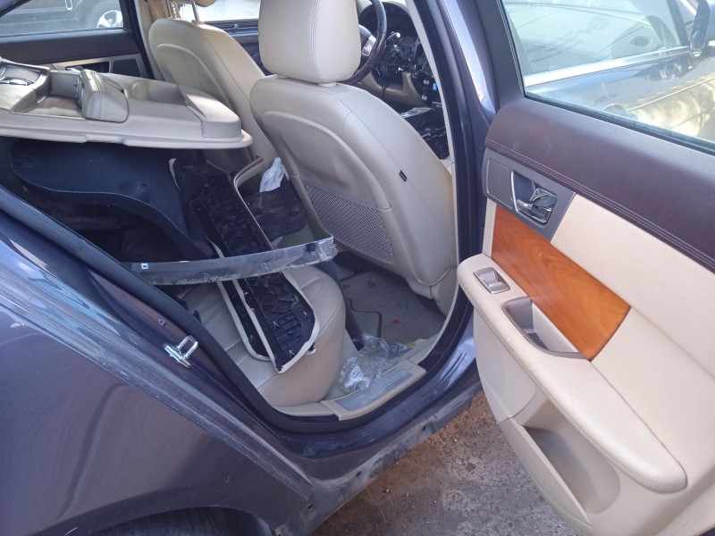 jaguar xf i (x250) del año 2010