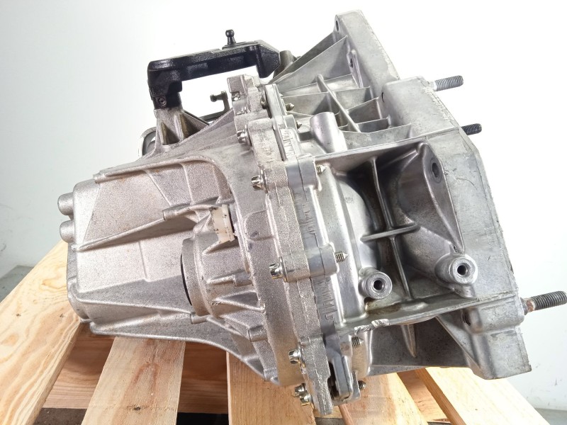 Recambio de caja cambios para dacia duster (hs_) 1.5 dci (hsaj) referencia OEM IAM TL8008 320109037R 320100434R