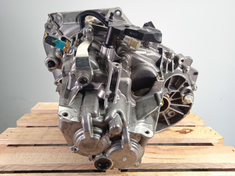 Recambio de caja cambios para dacia sandero iii 1.0 tce 100 referencia OEM IAM JT4016 320103789R 