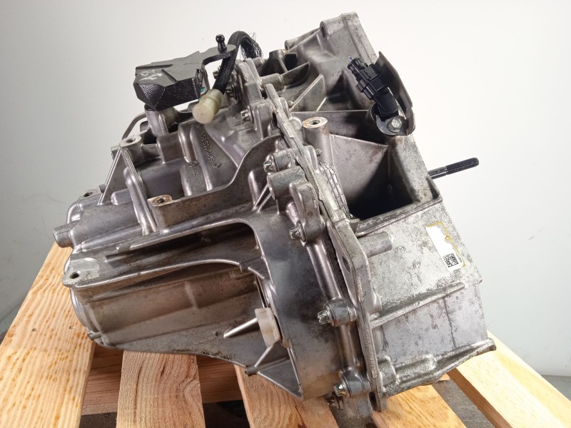 Recambio de caja cambios para dacia sandero iii 1.0 tce 100 referencia OEM IAM JT4016 320103789R 