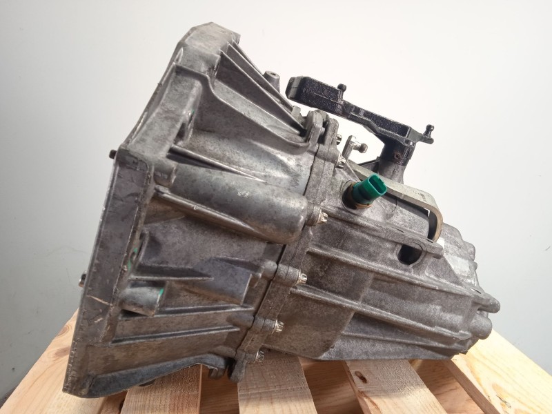 Recambio de caja cambios para renault megane iv sedán 1.5 dci 110 referencia OEM IAM TL4086 320107447R 