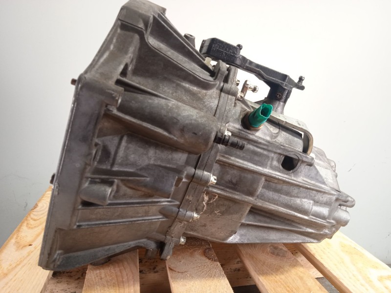 Recambio de caja cambios para renault megane iv sedán 1.5 dci 110 referencia OEM IAM TL4086 320107447R 