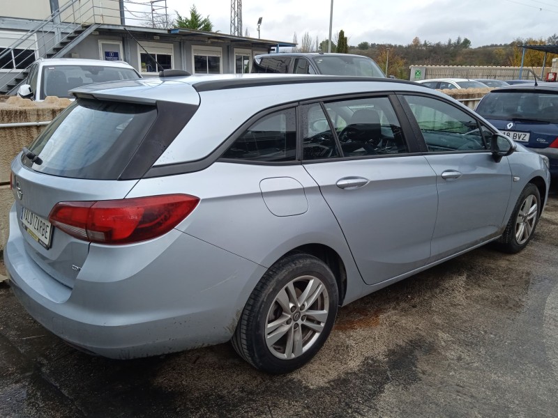 opel astra k sports tourer (b16) del año 2017