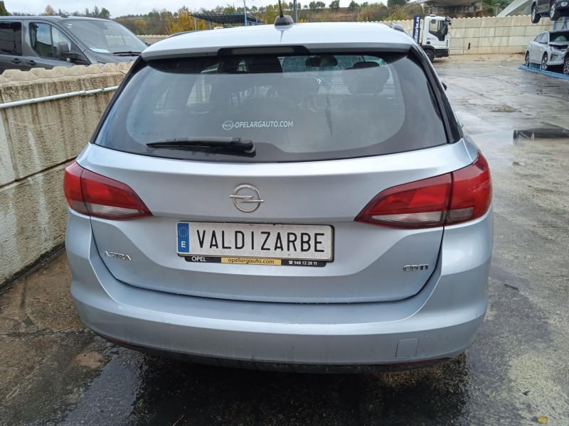 opel astra k sports tourer (b16) del año 2017