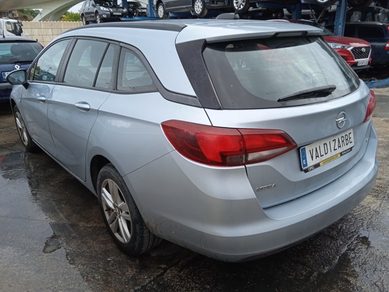 opel astra k sports tourer (b16) del año 2017
