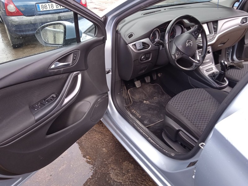 opel astra k sports tourer (b16) del año 2017
