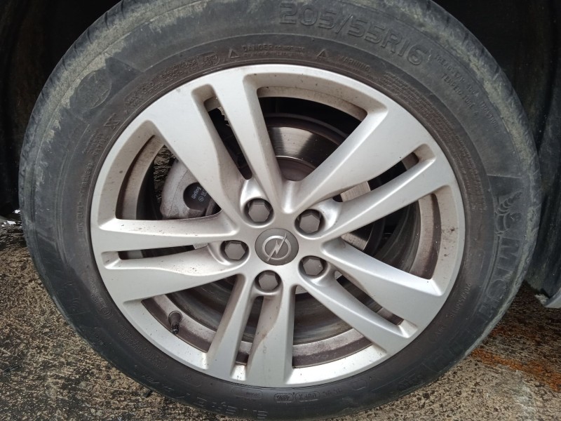 opel astra k sports tourer (b16) del año 2017