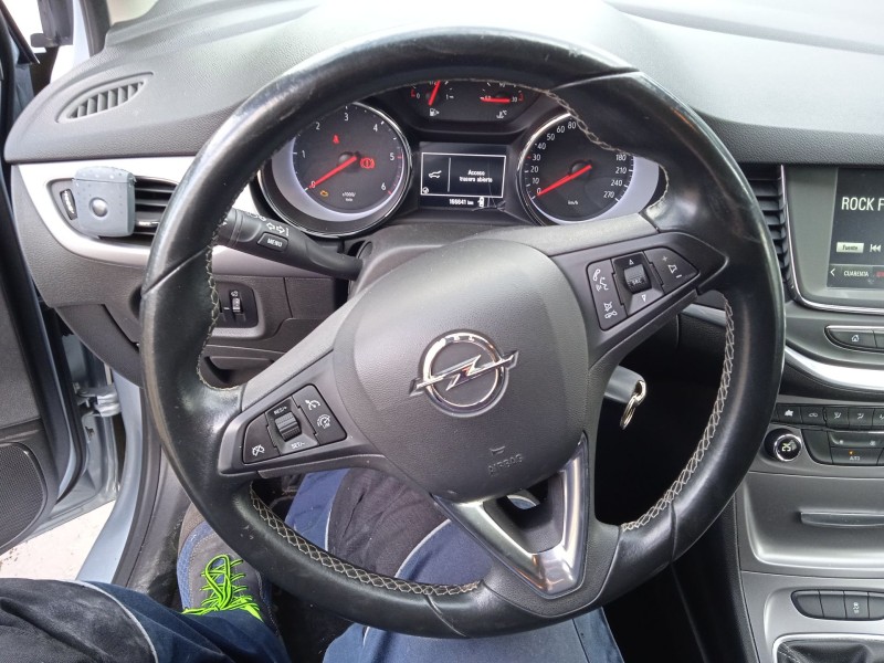 opel astra k sports tourer (b16) del año 2017