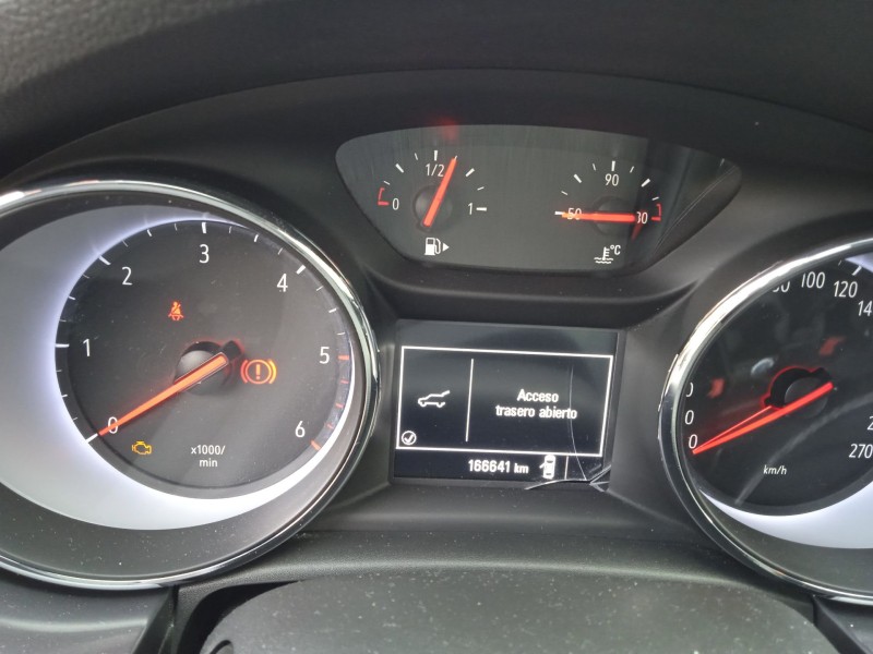 opel astra k sports tourer (b16) del año 2017