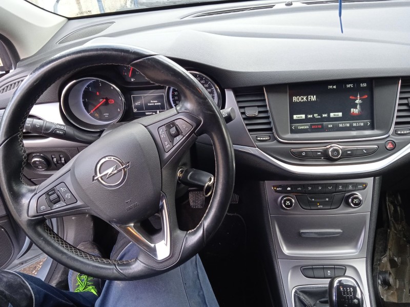 opel astra k sports tourer (b16) del año 2017