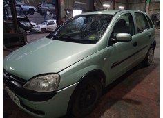 opel corsa c (x01) del año 2001