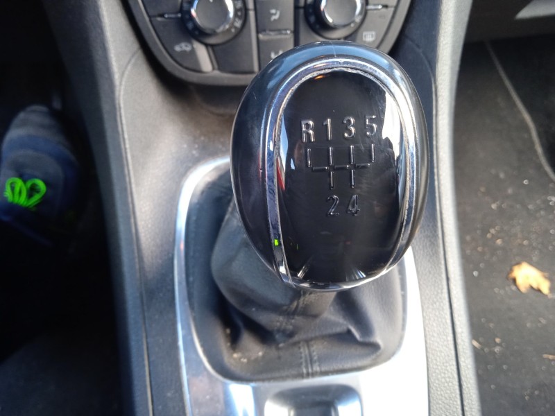 opel meriva b monospace (s10) del año 2012