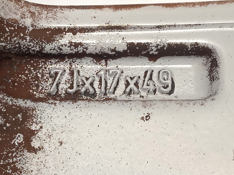 Recambio de llanta para volvo xc90 i (275) d5 awd referencia OEM IAM 8646831  