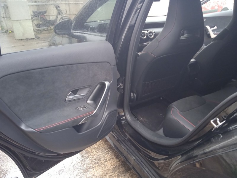 mercedes-benz clase a (w177) del año 2023