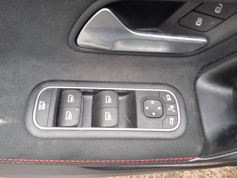 mercedes-benz clase a (w177) del año 2023