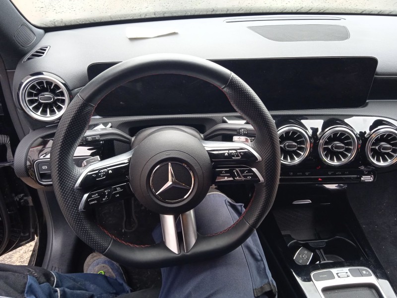 mercedes-benz clase a (w177) del año 2023