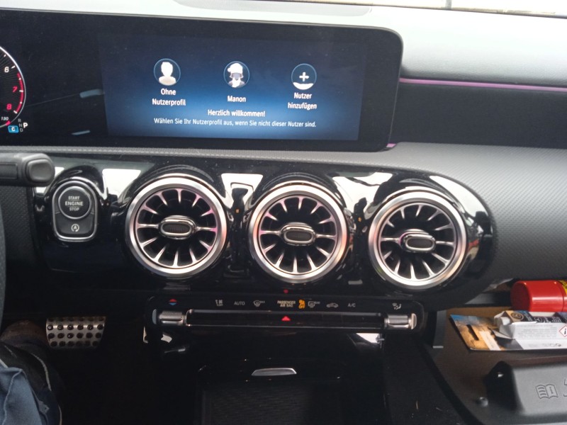 mercedes-benz clase a (w177) del año 2023