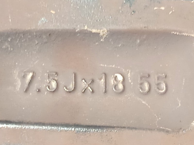 Recambio de llanta para hyundai i30 (pde, pd, pden) 1.5 t-gdi hybrid 48v referencia OEM IAM 52910G4800  