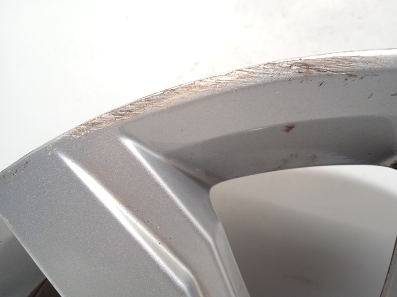 Recambio de llanta para volkswagen t-roc (a11, d11) 2.0 tdi referencia OEM IAM 2GA601025J 2GA601025JDM9 