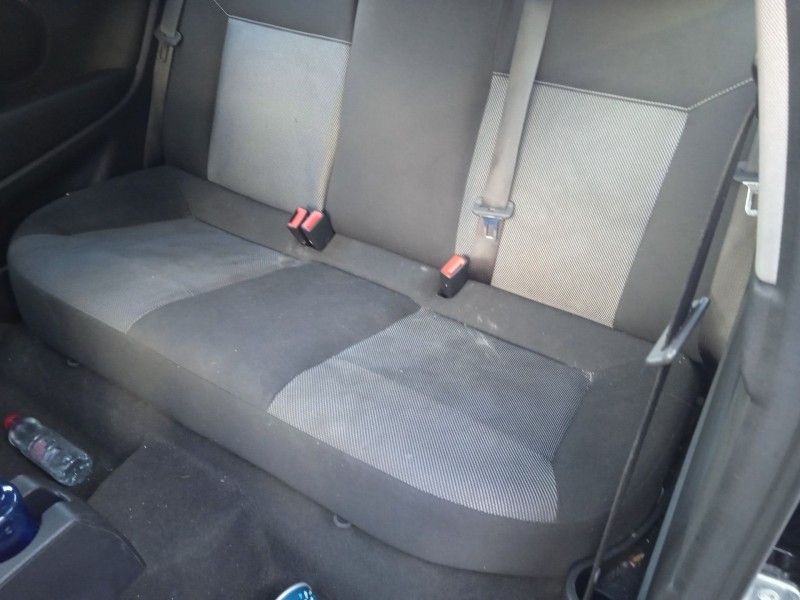 opel astra h gtc (a04) del año 2010