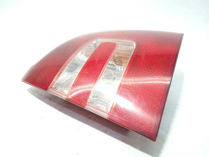 Recambio de piloto trasero derecho para skoda octavia ii combi (1z5) 1.9 tdi referencia OEM IAM 1Z9945112B  