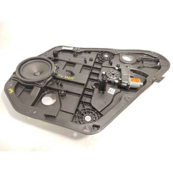 ELEVALUNAS TRASERO DERECHO 814203Z000 834603Z010 F00S1A2937