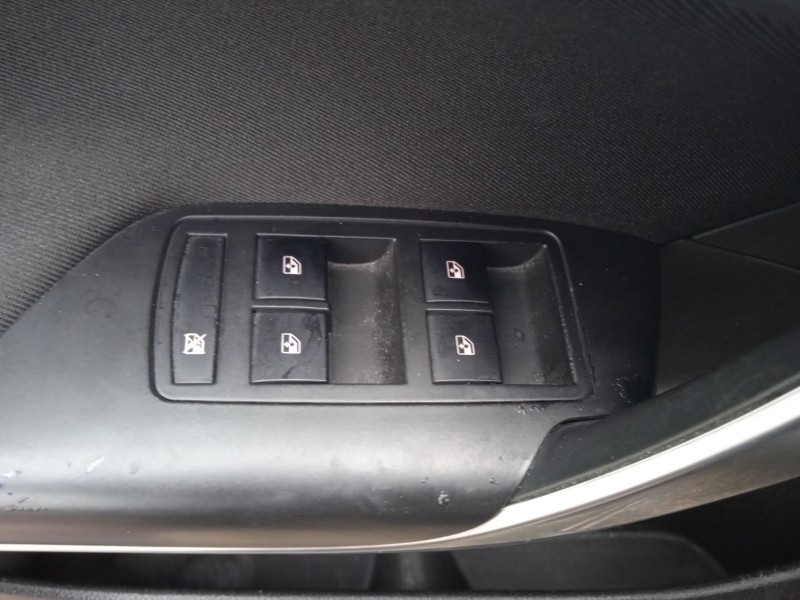 opel insignia a (g09) del año 2011