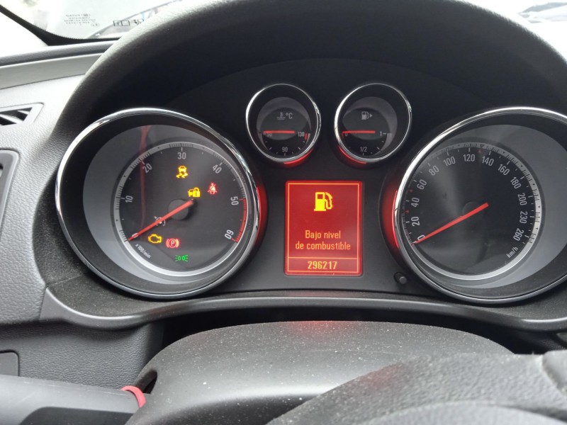 opel insignia a (g09) del año 2011