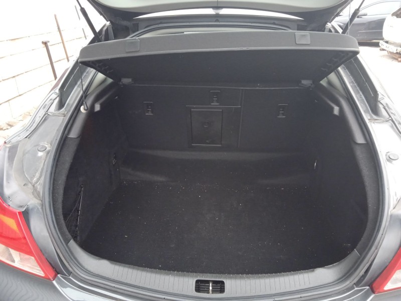 opel insignia a (g09) del año 2011