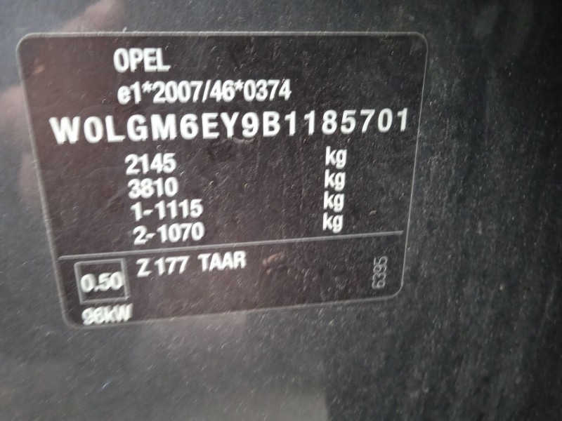 opel insignia a (g09) del año 2011