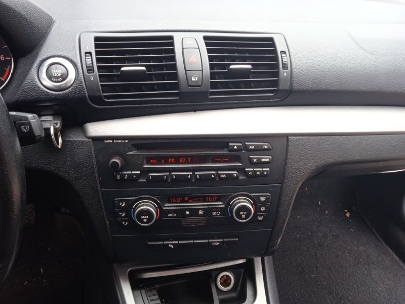 bmw 1 (e87) del año 2008