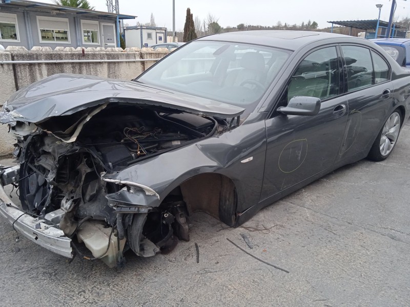 bmw 7 (e65, e66, e67) del año 2004