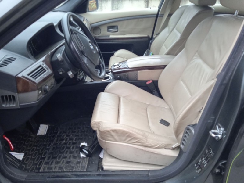 bmw 7 (e65, e66, e67) del año 2004