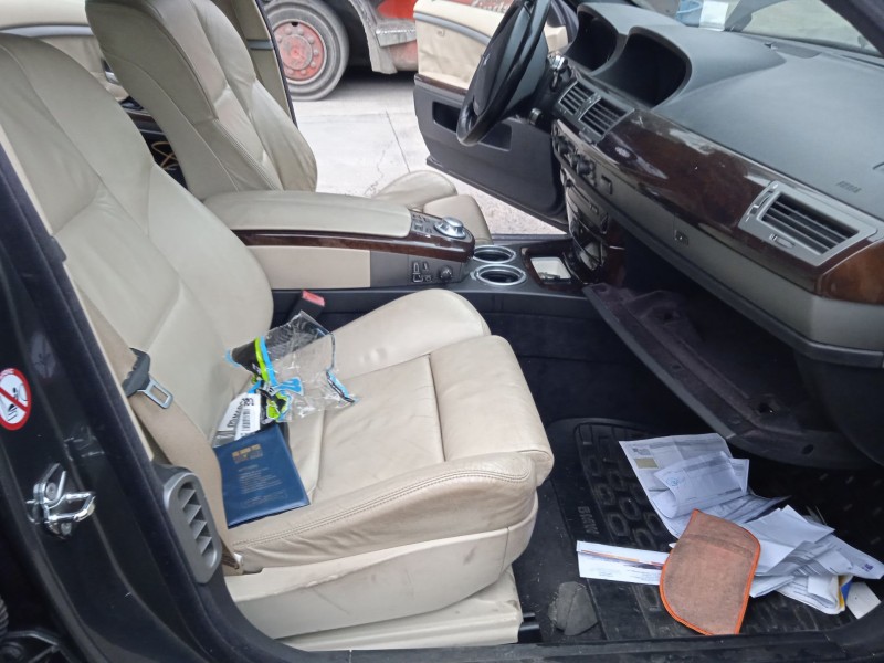 bmw 7 (e65, e66, e67) del año 2004