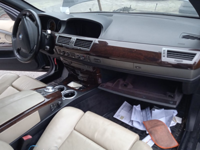 bmw 7 (e65, e66, e67) del año 2004